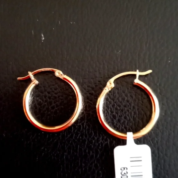 10K YELLOW GOLD HOOP EARRINGS - Picture 1 of 4